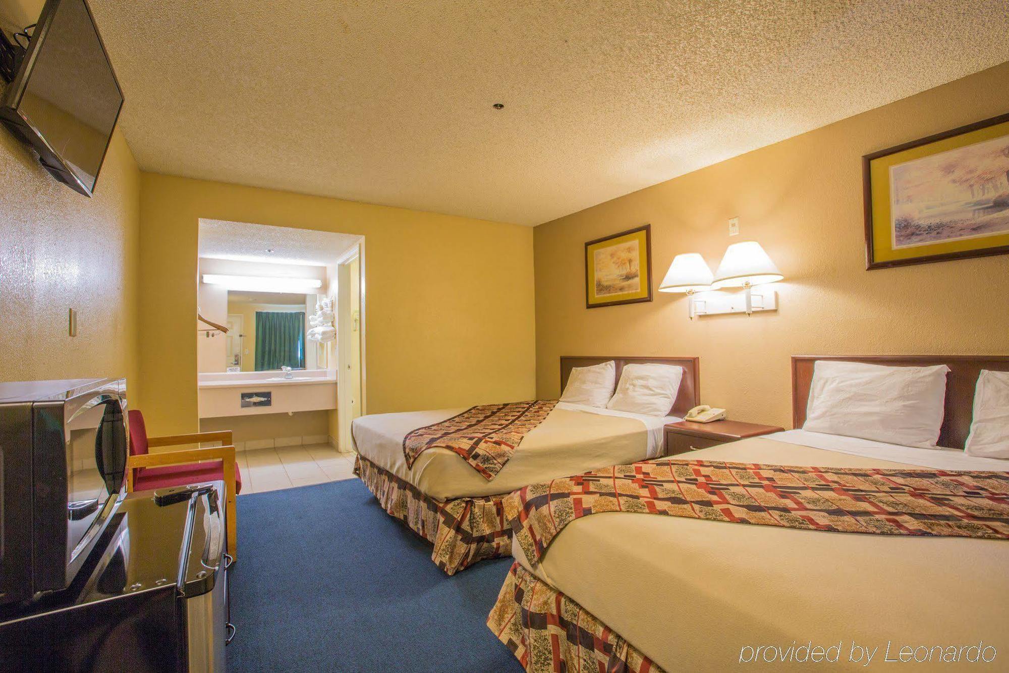University Inn Fresno Eksteriør bilde
