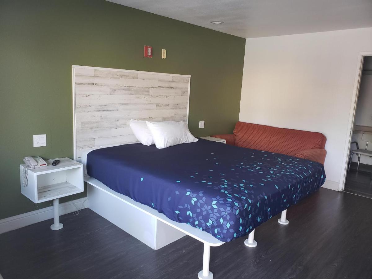 University Inn Fresno Eksteriør bilde