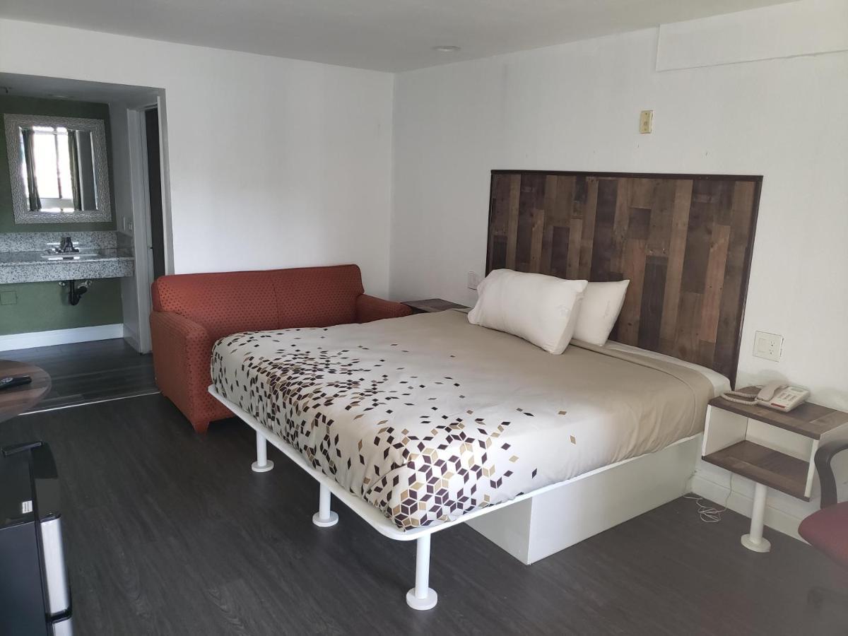 University Inn Fresno Eksteriør bilde